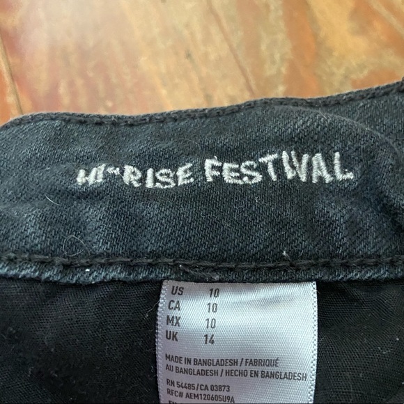 Never wear - Picture 3 of 3